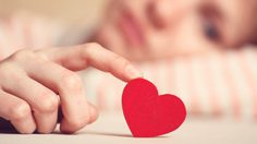 อยากให้แฟนรู้ ว่าเรารักเขามาก เราควรต้อง พิสูจน์ ยังไงคะ