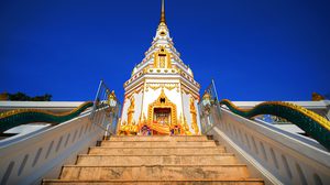 พระธาตุประจําวันพุธ