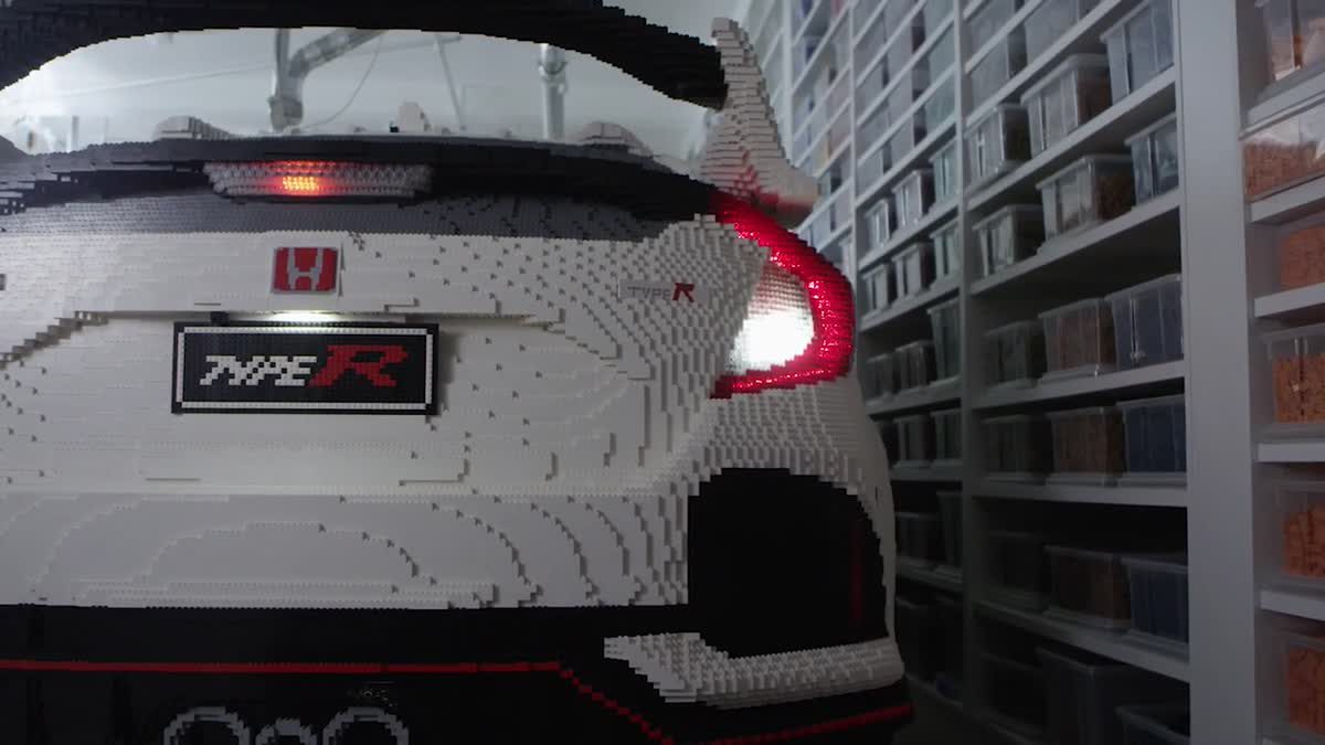 Honda Civic Type R ด้วยตัวต่อ Leko 3.2เเสนชิ้น ขนาดเท่าของจริง