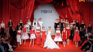 แฟชั่นโชว์ 1 ทศวรรษ POEM เดรสเมคเกอร์ชื่อดัง เจ้าของซิกเนเจอร์ แฟชั่นเอวบาง