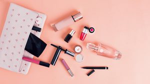 3 วิธีแก้ปัญหาโลกแตกของผู้หญิง เปลี่ยนกระเป๋าบ่อย แต่ขี้เกียจย้ายของ