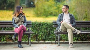 ชอบผู้ชาย ขี้เก๊ก ทำไงดี อยากรู้ว่าเขาจะชอบเราบ้างไหม