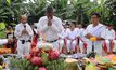ทำพิธีตัดกล้วยตานี 9 ต้น ประดับพระจิตกาธาน
