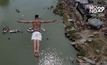 ประเพณีแข่งกระโดดน้ำในโคโซโว