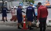 “เรือนจำพิเศษกรุงเทพฯ” ส่ง 20 ผู้ต้องขัง ลอกท่อถนนเพชรบุรี แก้ปัญหาน้ำท่วม
