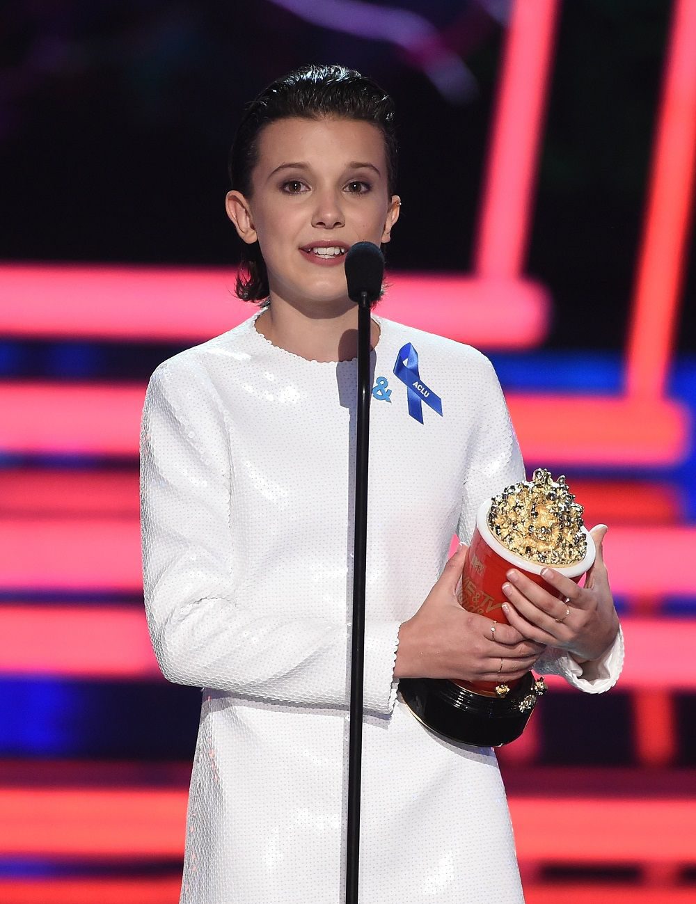 มิลลี่ บ็อบบี้ บราวน์ ชนะรางวัลนักแสดงยอดเยี่ยม งาน MTV Movie & TV Awards 2017