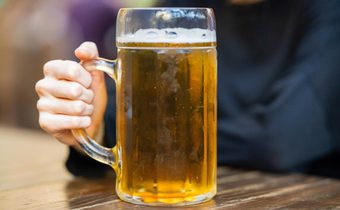10 ข้อดีของเบียร์ ผลวิจัยระบุ ดื่มแบบพอดีมีประโยชน์ต่อร่างกายมากกว่าที่คิด