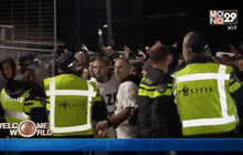 ชาวเนเธอร์แลนด์ประท้วงสร้างศูนย์ผู้ขอลี้ภัย