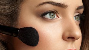 ตามมาดู!! แค่ บรอนเซอร์ ตลับเดียว ทำอะไรได้บ้าง