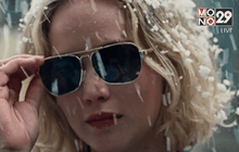 สื่อแซวสาวแสบ “เจ. ลอว์” หลังทำสถิติประกอบพระเอกแก่กว่าตลอด!