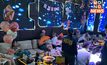 บุกทลาย ปาร์ตี้ชาวจีน เปิดห้องคาราโอเกะ คืนละ 1 แสน มั่วสุมยา