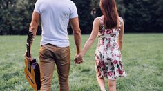 ควร ตัดใจ ดีไหมคะ ทำไมเวลาอยู่ด้วยกัน 2 คน ไม่เห็นเหมือนเวลาอยู่กับเพื่อนเขาเลย