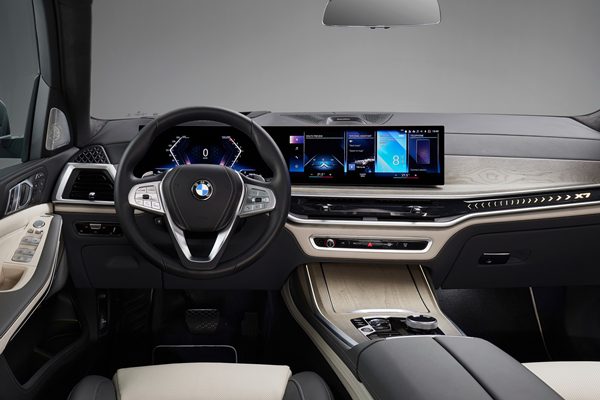 BMW-X7