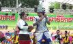สุดมันส์ ลีลาแข่งส้มตำ งานไหว้พระธาตุบุญเดือนสาม