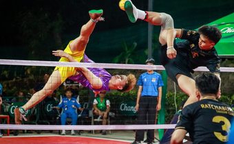 บ้านบะขามแก๊งส์ ทะลุรอบ 8 ทีม ตะกร้อคู่ เบย์ฮิลล์ ภูเก็ต