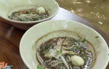 วัดดังหัวหินขายอาหาร 10 บาท ช่วยผู้มีรายได้น้อย