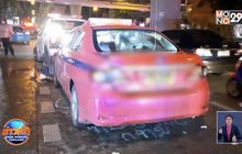 ระทึก! แท็กซี่ขับรถชนดะหนีเอาตัวรอดถูกชายเมาใช้มีดทำร้าย