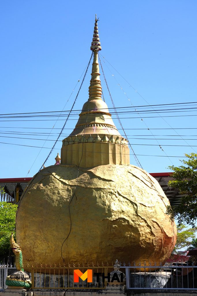 พระธาตุอินทร์แขวนจำลอง