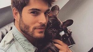 ใจจะวาย! เมื่อ ผู้ชายแซ่บ อยู่กับน้องหมา อยากจะเข้าไปกอดด้วยคน!