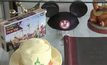 ประมูลของที่ระลึกจากสวนสนุก Disneyland