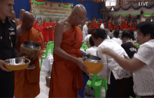 พุทธศาสนิกชนร่วมทำบุญวันมาฆบูชา