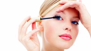 5 ความผิดพลาด ของสาวๆในการใช้ มาสคาร่า