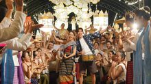 อลังการซีนใหญ่ “สาปเมือง” น้ำตาล-ตี๋ นำทัพคนในชุมชนกว่า 300 ชีวิต เนรมิตขบวนแห่สุดตระการตา เสิร์ฟเคมี “หวานฟุ้ง” ทะลุจอ 14 พ.ค. นี้