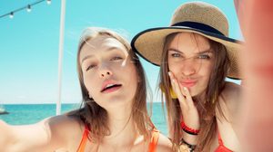 4 เคล็ดลับ ดวงตาดูสดใส สวยสู้กล้อง แบบไม่ต้องพึ่งแอพ!!!