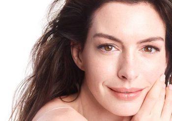 ชิเซโด้ กินซ่า โตเกียว แต่งตั้งให้ Anne Hathaway เป็น Vital Perfection Global Ambassador คนล่าสุดอย่างเป็นทางการ
