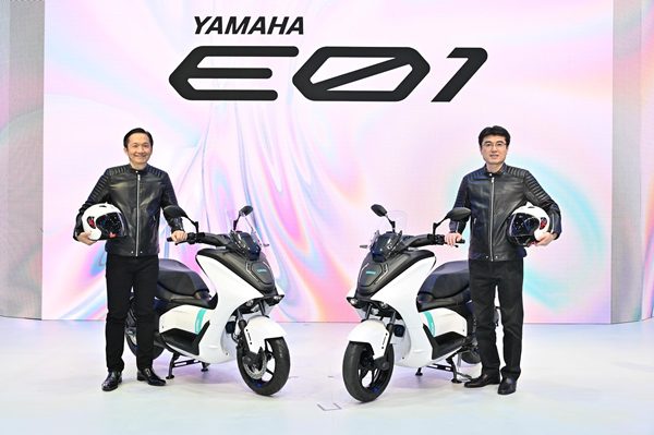Yamaha E01