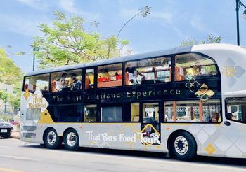 Thai Bus Food Tour นั่งบัสสองชั้น  ชมเมืองรอบเกาะรัตนโกสินทร์