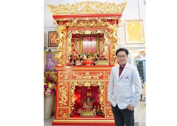 หมอกันธีระธรฌ์คลินิก อาจารย์แพทย์ที่ดารา นางแบบ นางงาม นักธุรกิจ เลือกทำจมูกโอเพ่นมากที่สุด