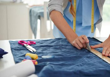 โรงงานผลิตเสื้อผ้า ออกแบบเสื้อ พร้อมสั่งผลิต ครบ-จบ ในที่เดียว