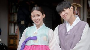 ตัวอย่างแรก “อีแหล่ แอรี่ เกาหลี โอปป้า” แรง! ทะลุ 12 ล้านวิว เผยโปสเตอร์หลัก “สแน็ก-ฮง” นำทีมโรแมนติก “หม่ำ-ม้าม่วง-ลาล่า-แพร” แท็กทีมป่วน