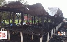 นักเรียนเดือดร้อนไฟไหม้โรงเรียนไม่มีห้องเรียน