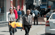 ชายแทงนักเรียน 10 คนในจีน