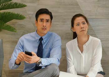 เรื่องย่อ “อ้าย..คนหล่อลวง” นำแสดงโดย ณเดชน์-ใบเฟิร์น ภาพยนตร์โรแมนติกคอมเมดี้