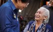  “ดร.คุณหญิงกัลยา” ลงพื้นที่เยาวราช พบแม่ค้าวัย 78 ปีโผกอดน้ำตาคลอ ขอให้เป็นตัวแทนเข้าไปทำงานในสภาฯ