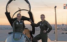 Captain Marvel ไว้อาลัยทีมงานเสียชีวิต เหตุเครื่องบินรบตก
