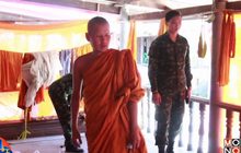 บุกจับพระ 6 รูป พบเสพยาบ้า-ดื่มสุรา