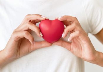 รู้จัก ‘ภาวะหัวใจโต’ (Cardiomegaly) ความเคร่งเครียด กับการกินอาหารมีส่วน