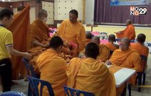 คณะสงฆ์พิษณุโลกทำหน้ากาก 6,250 ชิ้นแจกฟรี