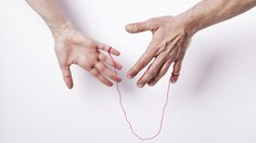 ตำนานความรัก จากญี่ปุ่น! ความเชื่อเรื่อง ด้ายแดง ที่ทำให้ คู่แท้ หากันเจอ