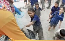 ลุยโคลนแข่งจับปลาช่อนกลางทุ่งนา