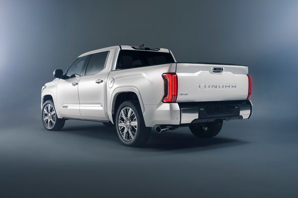 Toyota-Tundra-Capstone