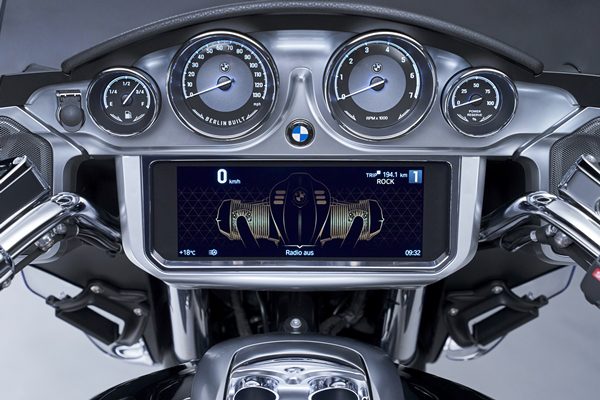 The new BMW R 18 Transcontinental
