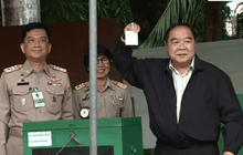“พล.อ.ประวิตร” เชิญชวนใช้สิทธิประชามติร่าง รธน.