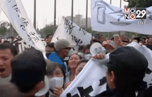 ผู้ประท้วงเหตุระเบิดเทียนจินปะทะตำรวจจีน