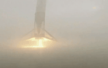 จรวด “ฟอลคอน 9” ระเบิดขณะลงจอดกลางทะเล