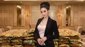 “ฮันนี่-ณภัค” มอบข้าวสาร 100 ถุง (500 กก.) เพื่อสนับสนุนและเป็นกำลังใจให้กับทหารไทย